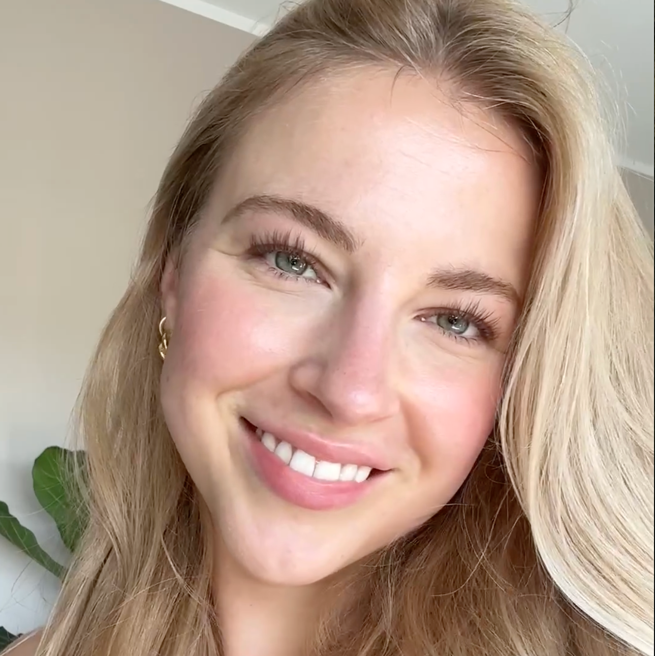 LASH SERUM STRONG - Bestseller Eyelash Serum